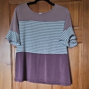 Amaryllis Purple And Gray Ruffled Boxy Blouse